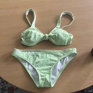 Target - Xhilaration Green and White Floral Bikini Set